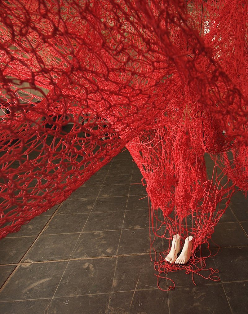 Chiharu Shiota, Me Somewhere Else (detail), 2018